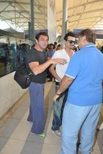 Sohail Khan depart to Goa for Planet Hollywood Launch in Mumbai Airport on 14th April 2015